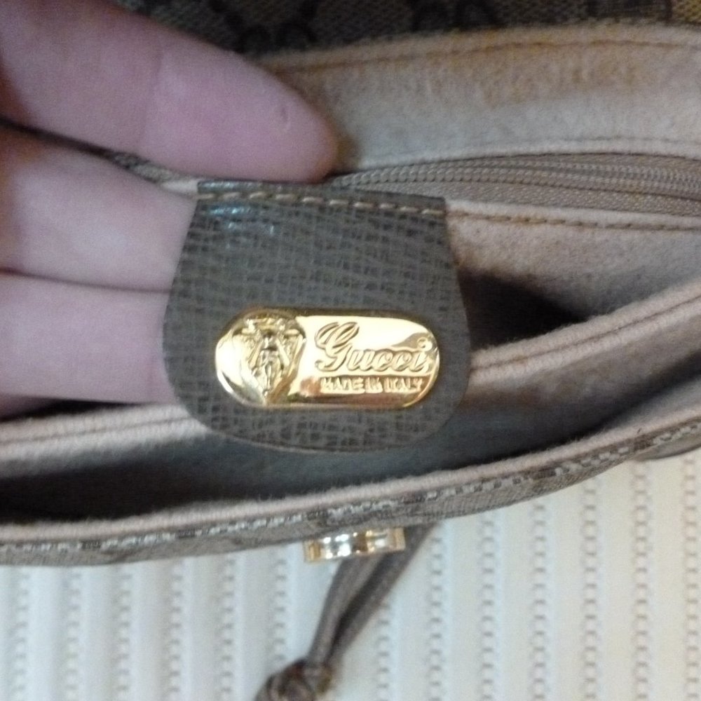Gucci GG Web Supreme Flap Shoulder Bag - Picture 8 of 14